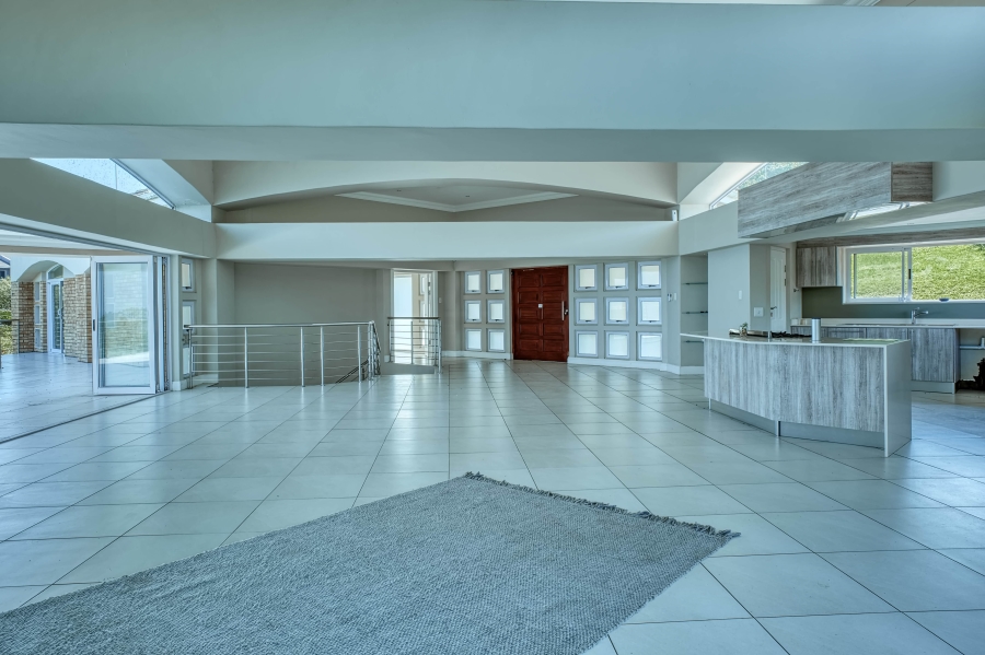 5 Bedroom Property for Sale in Blue Horizon Bay Eastern Cape